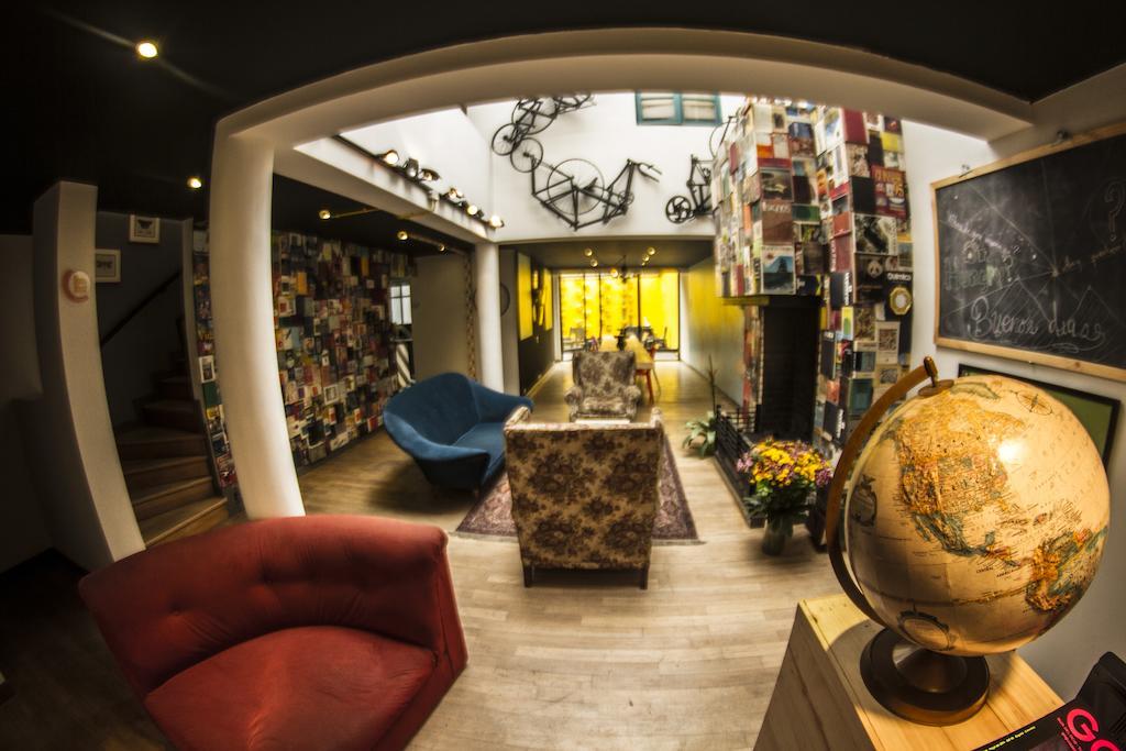 12:12 Hostels Bogota Luaran gambar