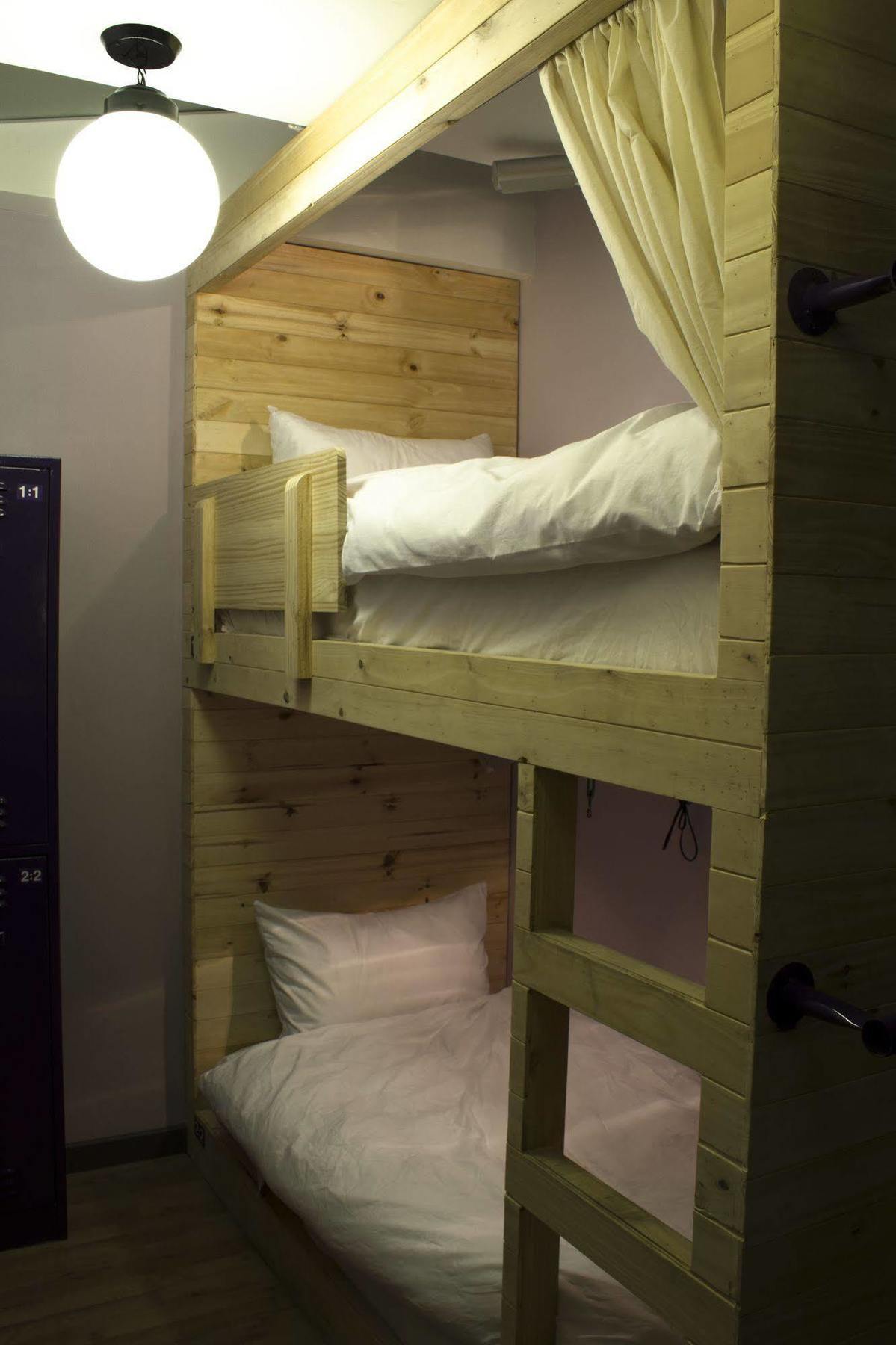 12:12 Hostels Bogota Luaran gambar